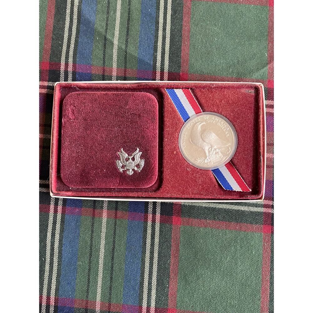 US Mint 1984 Olympiad Commemorative Proof Silver Dollar MINT